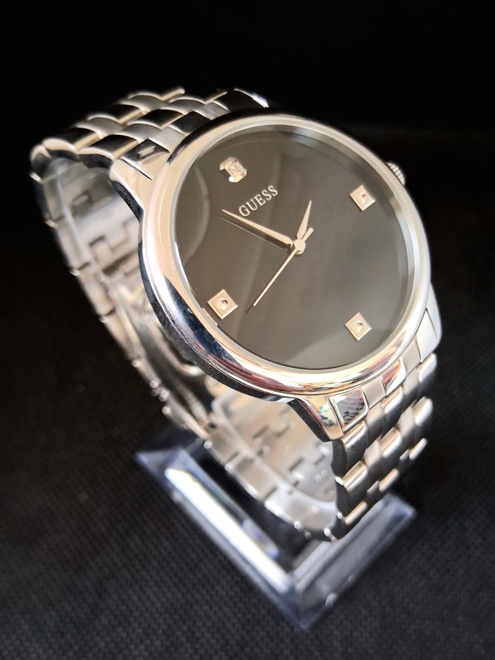 Rare Men's Guess Watch w/Diamond Pointers !
